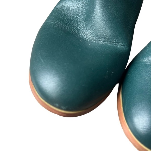JOE FRESH green Leather Heeled Booties Size 8. - Picture 8 of 9